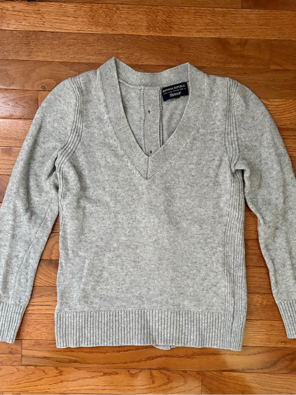 Banana Republic Heather Gray V-Neck Sweater